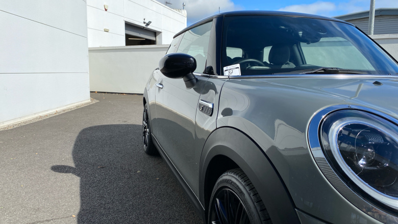 MINI Hatchback 135kW Cooper S Level 2 33kWh 3dr Auto Electric Hatchback